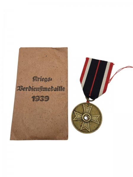 Original Kriegsverdienstmedaille + Verleihungstüte