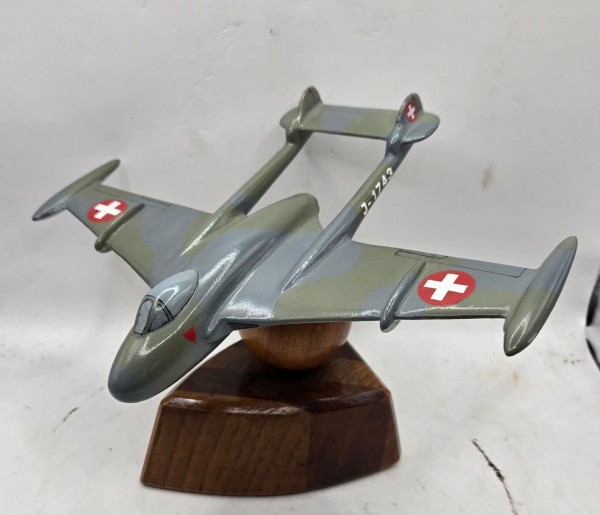 CH-Luftwaffe Vampire Modell