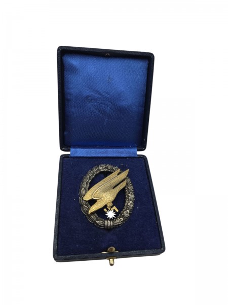 Original Fallschirmschützenabzeichen Buntmetall