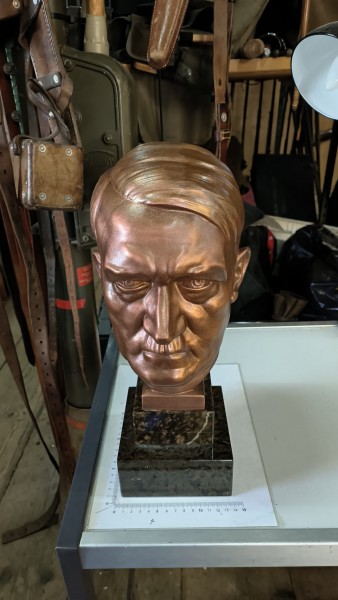 Original Adolf Hitler Büste signiert 41cm hoch