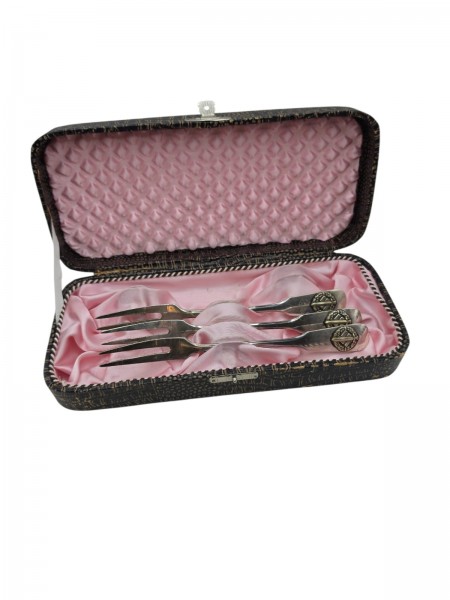3.Reich Gabel Set (1 Gabel fehlt)