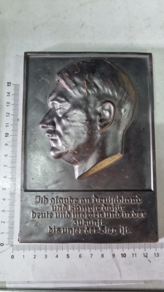 Original leichte kleine Bronze Ehrentafel A.Hitler