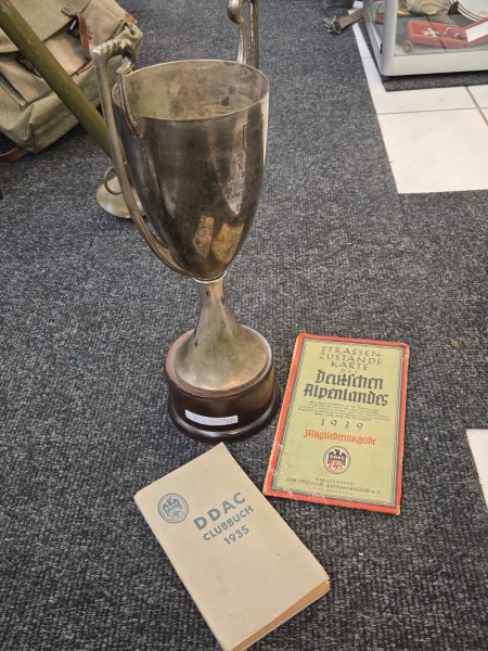 D.D.A.C Konvolut Siegerpokal Strassenkarte + Clubbuch ca.42cm hoch