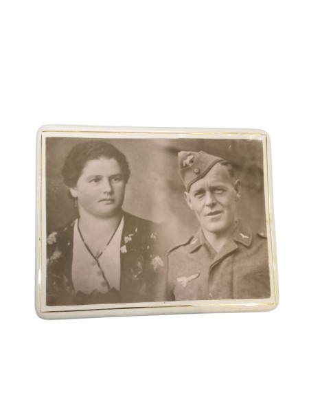 Email Porzellan Bild Luftwaffensoldate mit Frau 15x12cm