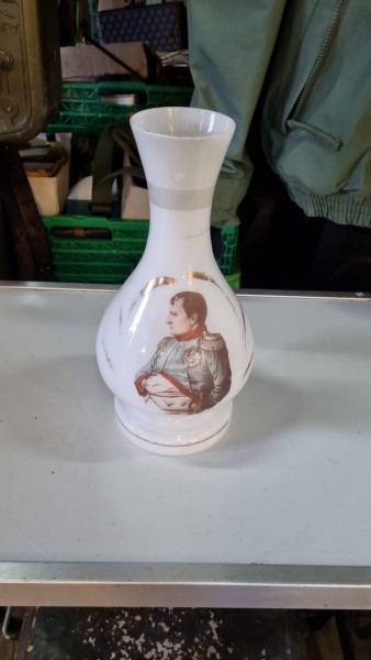 Altes Napoleon Lampenglas
