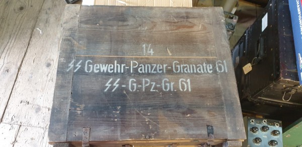Orginal SS Gewehr Panzer Granatkiste Top Zustand