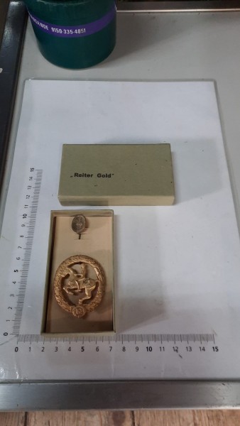 Orginal Reiterauszrichnungen in Gold Silber und Bronce inkl. Miniatur Nadel