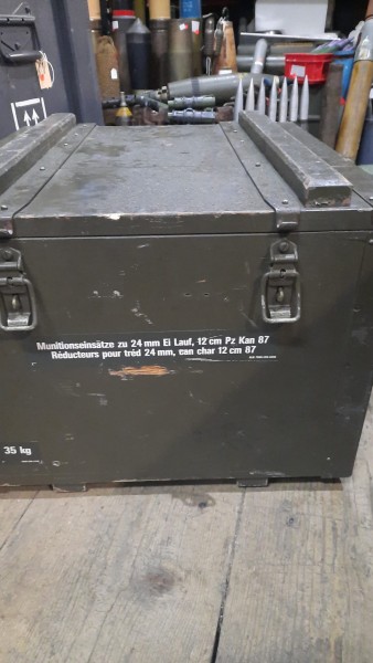 Kiste für Munitionseinsätze zu 24mm Einsatzlauf , 12cm Panzerkanone 87