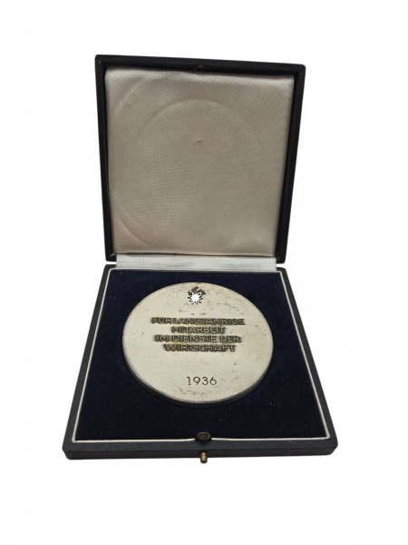 Medaille "Für langjährige Mitarbeit im Dienste der Wirtschaft