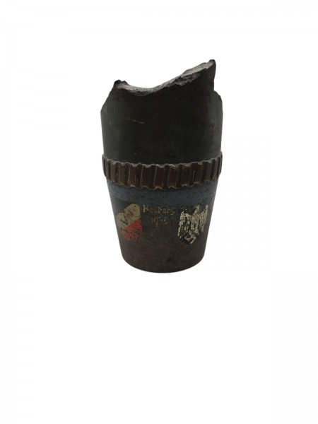Granatsplitter mit Original Wehrmacht Helmabzeichen