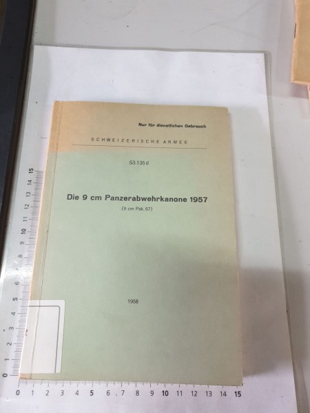 Die 9cm Panzerabwehrkanone 1957 Reglement CH-Armee