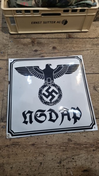 Original NSDAP Email Tafel Gestempelt. Selten 50x50cm