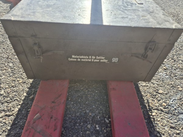 CH-Armee Sattler Kiste B Neu Komplett