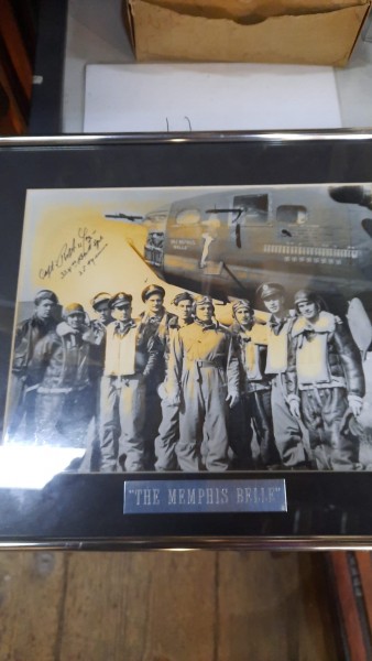 Bild mit orginal Unterschrift des Piloten aus dem 2.Wk 36x29cm