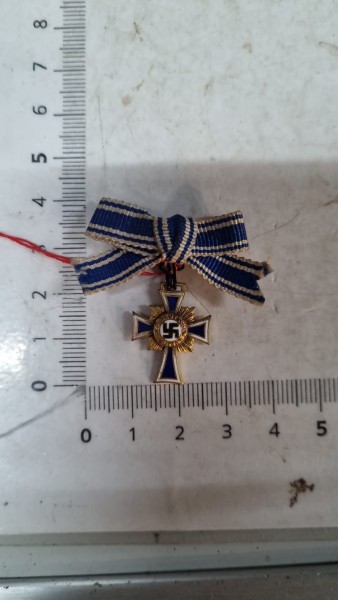 Original Mutterkreuz in Gold Miniatur