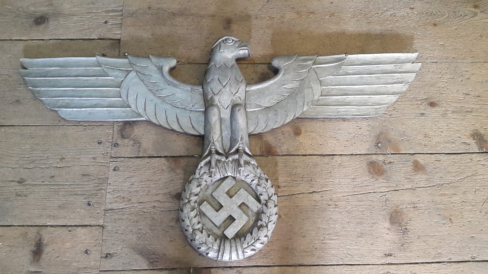 Orginal Reichsadler Holz | Auszeichnungen / Büsten / Bilder / Adler / Fahnen / Ausweise ...