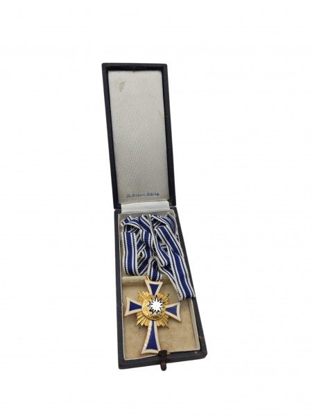 Original Mutterkreuz in Gold + Schachtel