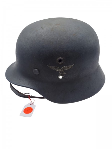 Original Luftwaffenhelm beidseitig Abzeichen