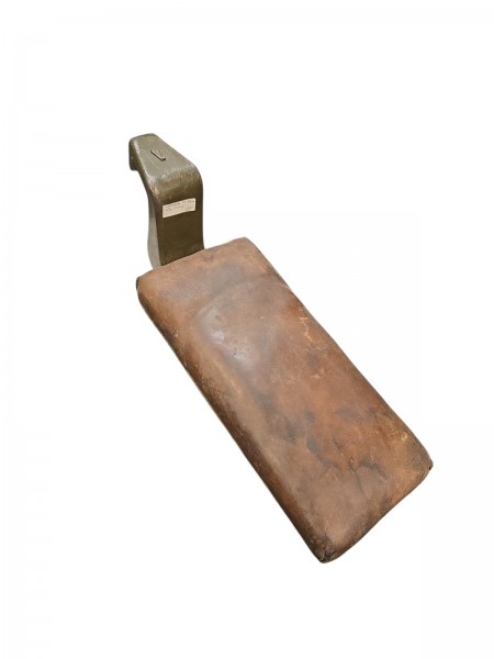 CH-Armee IK 4,7cm Sitz Vorne