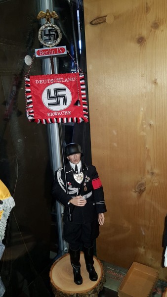 Puppe SS-Standartenführer mit Original Schachtel - 62cm hoch