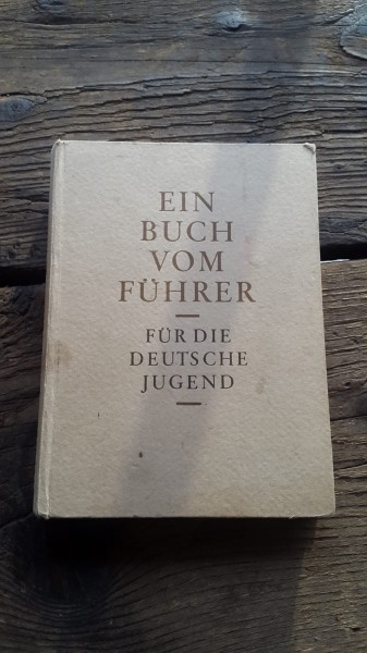 Ein Buch vom Führer